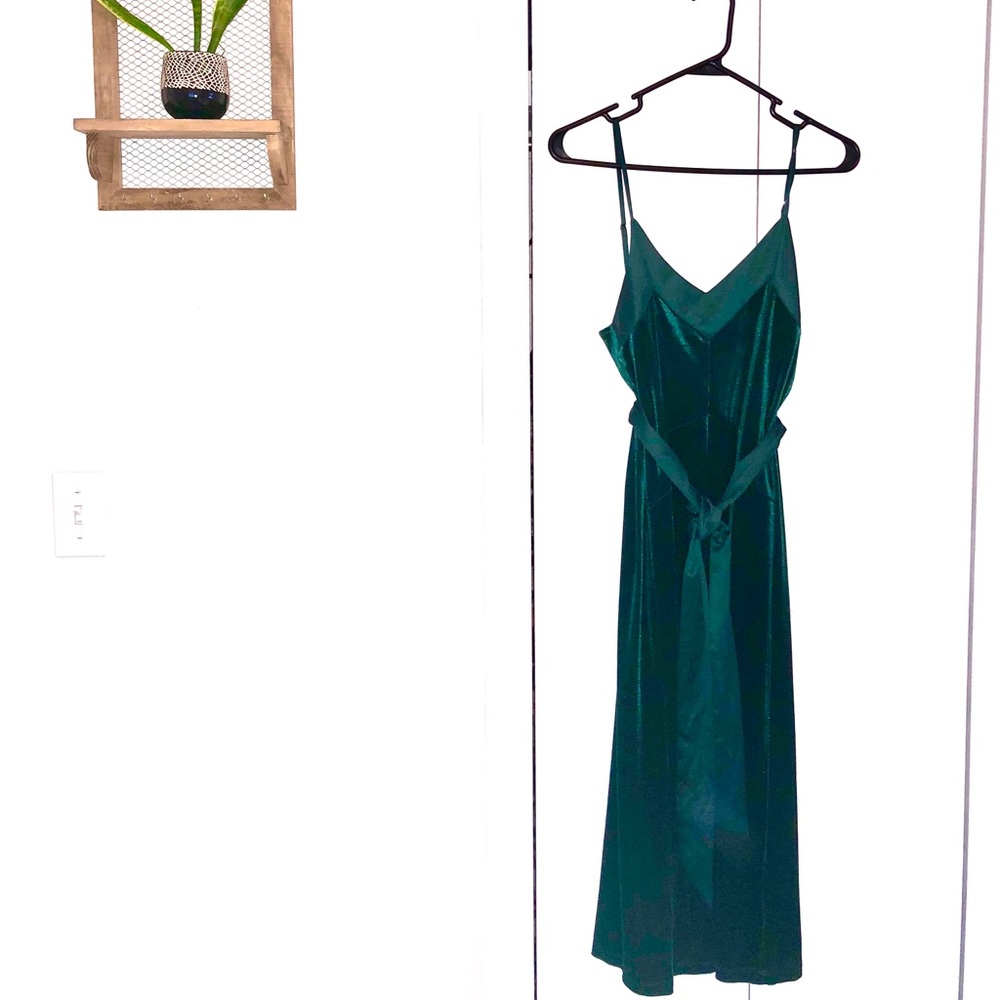 Emerald green velvet midi dress